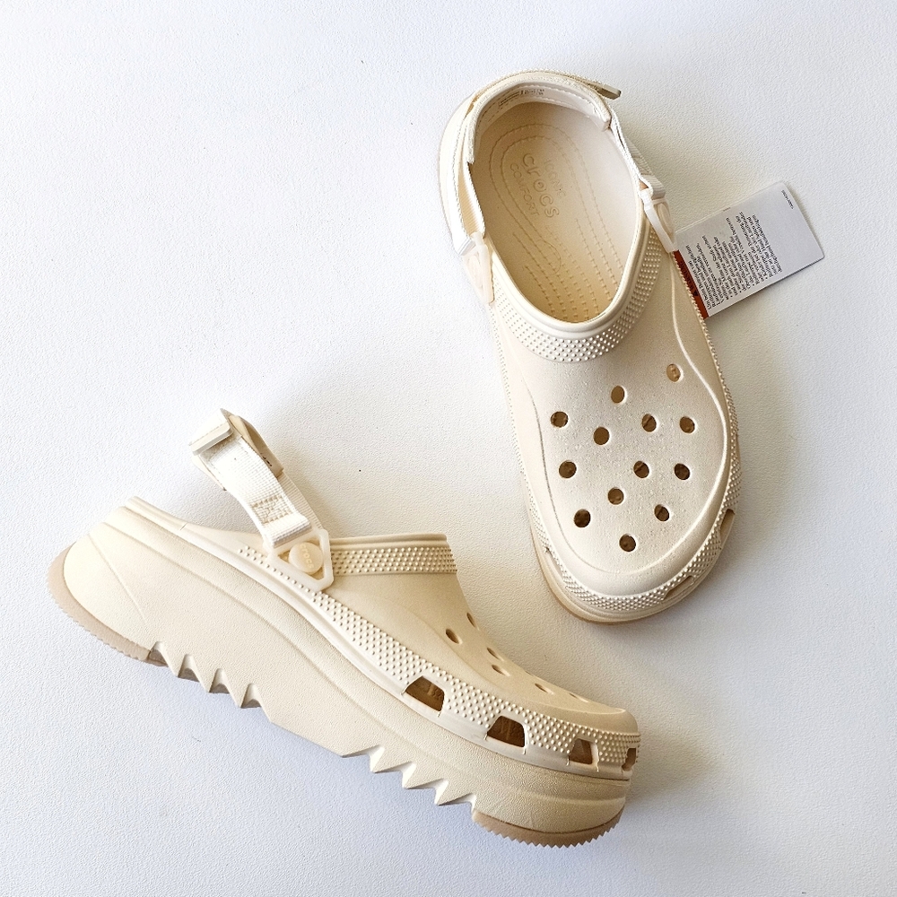 Crocs Classic Hiker Xscape Clogs Vanilla Platform Sandals M9 W11 NWT